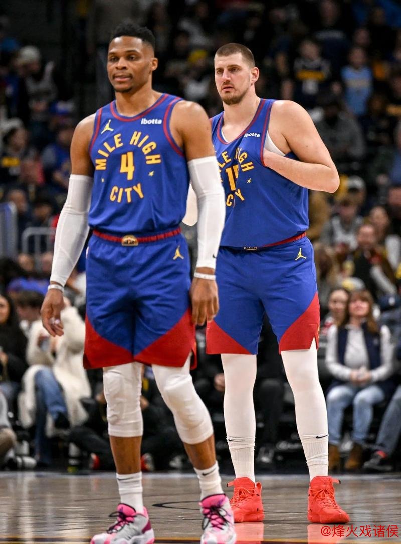 约基奇三双29+18+16威少贡献22分 掘金加时力克篮网